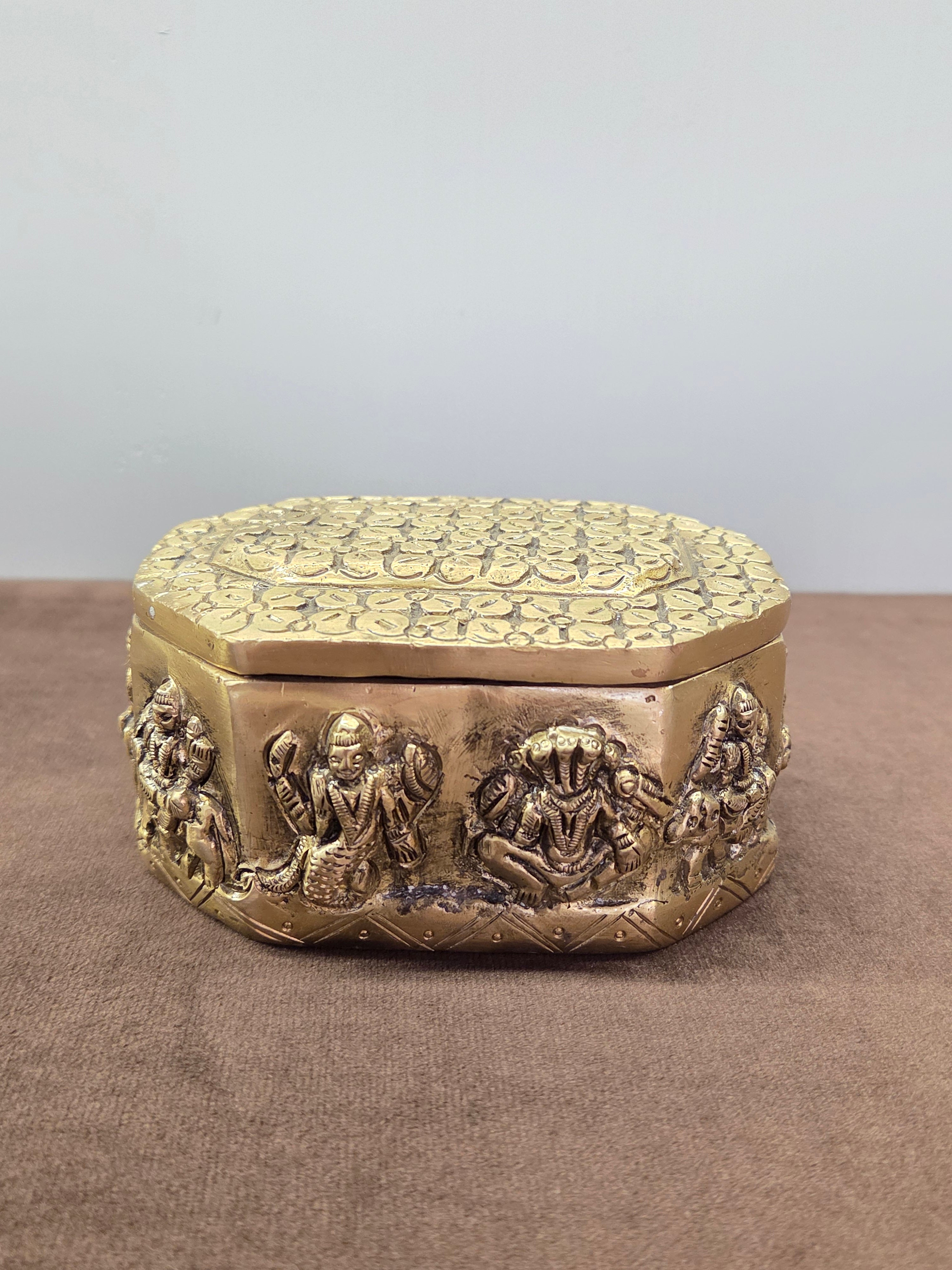 Antique Jewellery Box (Oval)