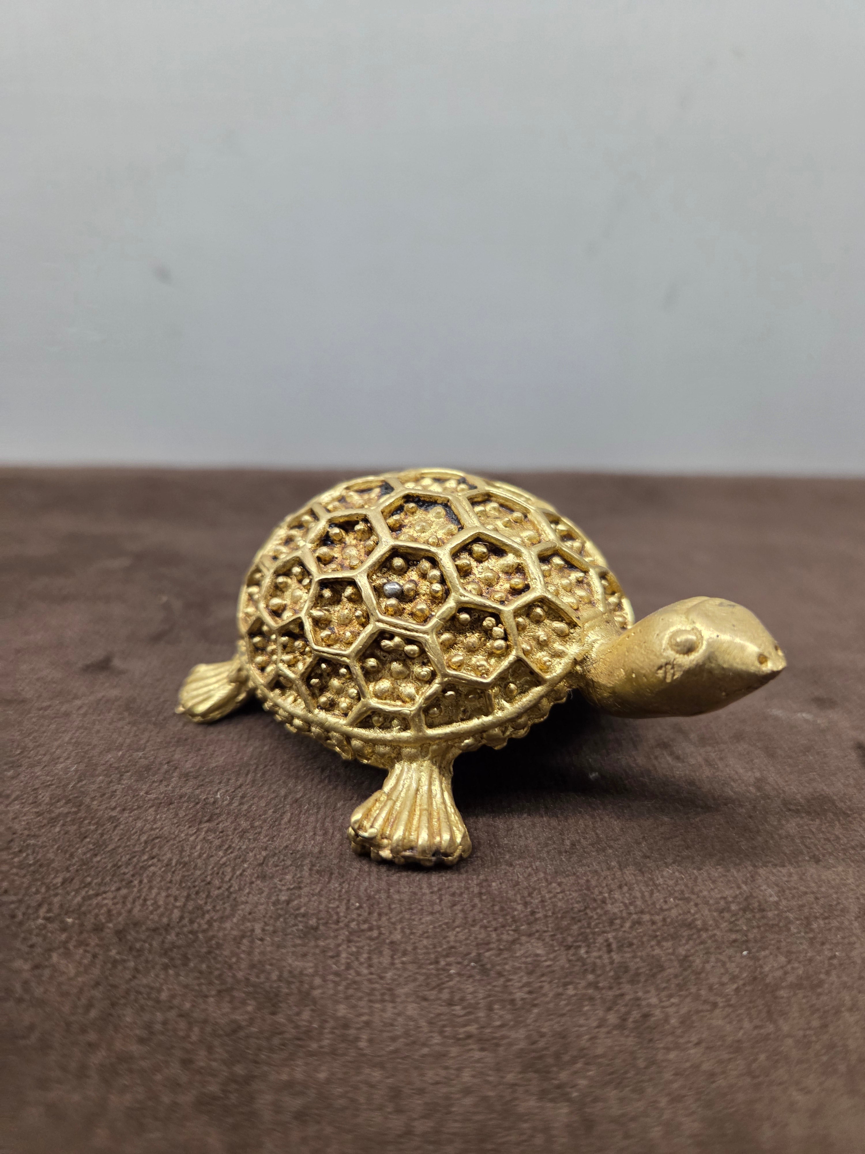 Brass Tortoise (Superfine)